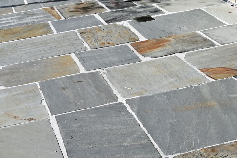 Natural stone paver arrangement