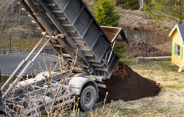 Yard Soil Delivery in Jacksonville